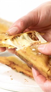 9.1K views · 34 reactions | Jaffle makers aren't just for bread and cheese... they're also for lasagne! Full recipe: https://www.taste.com.au/recipes/10-minute-jaffle-maker-lasagne-recipe/v87juji7 | Taste.com.au | Facebook