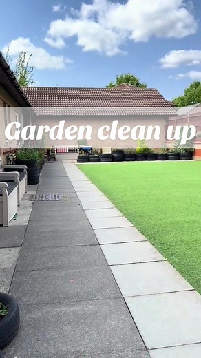 #thewendyhouse #eyfsteacher #earlyyearspractitioner #preschool #eyfs #earlyyearsfun #playgroup #learningthroughplay #eyfsactivities #miltonkeynes #eyfstiktok ##nursery #teachingkids #clean #cleantok #cleaningtiktok #hoover #garden #gardening #gardentok #astro #astroturf