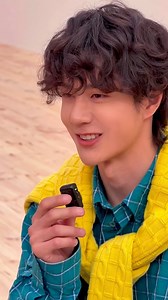 #หวังอี้ป๋อ LOEWE Global Brand Ambassador เข้าร่วมชมโชว์ LOEWE 2026 Spring/Summer Collection Show ที่กรุงปารีส 2025.10.03 WANGYIBO PFW WOMENSS26 #YIBOxLOEWE2026SS #LOEWE #LOEWESS26 #WangYibo_Loewe | หวังอี้ป๋อ Uniq-王一博 Wang Yibo TH FC