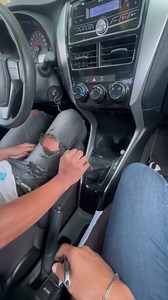 283K views · 4.9K reactions | Tips para hindi ka gigil sa pag kambyo kulang nalang mabunot mo #drivingtips #drivinglessons | Driving Lessons | Facebook