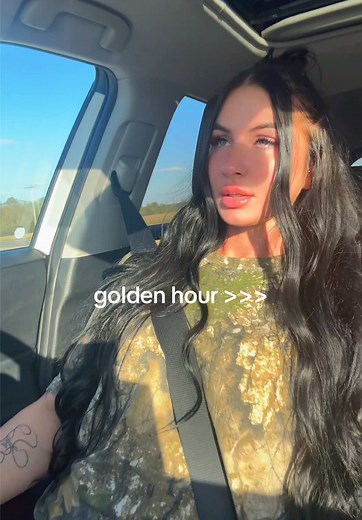 Mastering the Golden Hour on Piano