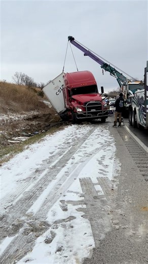 I-70 semi rollover near the 37mm. Curtis wrecker working to clean up the scene. | Putnam County Sheriffs Office Indiana
