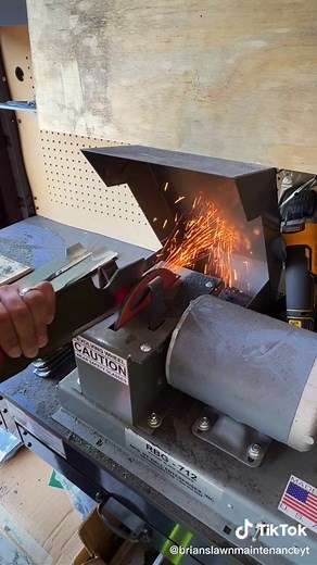 Tips for Sharpening Lawn Mower Blades | Blade Grinder and Lawn Care