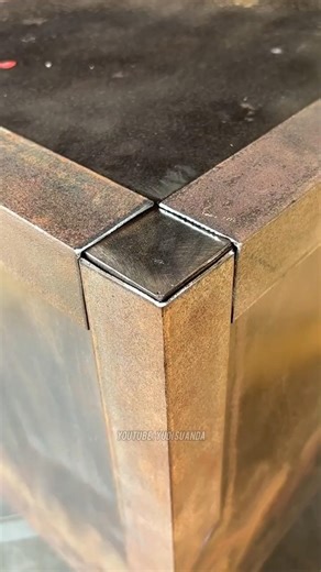 A new trick for fabricating thin L-shaped angle iron that is rarely discussed.
