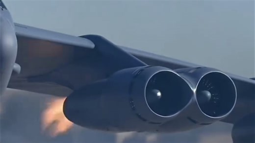 曾经的威胁，现在的力量B-52