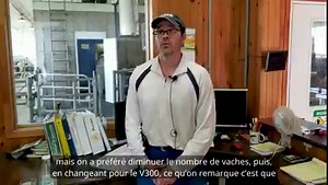 La Ferme Andrel de Saint-Zéphirin-De-Courval, Québec, trait 55 vaches avec 1 DeLaval VMS V310. Regardez ci-dessous pour entendre Michel Paquette parler de leur ferme et de la traite robotisée. | DeLaval