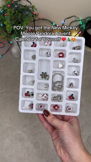 Perfect Christmas Gift: Mickey Mouse Pandora Advent Calendar