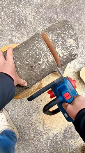Cutting a Solid Concrete Block Cleanly Using a Portable Electric Chainsaw for Precise Work #shorts