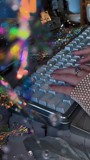 2.9K views · 103 reactions | 冀Rich98 aluminum mechanical keyboard silver blue 冀 @peppersprayer.co Pearl Keycap Set Blue Basic➕Supplementary  mmd princess switches 38g linear Link in bio with 7% off code:strawberry . . . . Is this your vibe? Getting addicted to keebs tapping sounds. Crazy obsessive satisfying keebs. #asmr #keyboardasmr #keyboard #customizedkeyboard #cutekeyboard #keyboardart#typing#assemble #typing #mechanicalkeyboard #keycaps #keyboardbuild | Xiao Guo | Facebook