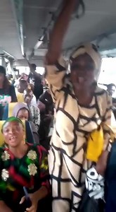 Inside free Bus in Oyo State……. Inside live , Orisirisi nkan lo nsele Share this……, | Oriyomi Hamzat Live