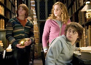 You Can Now Buy A Real Harry Potter Style Invisibility Cloak From Argos