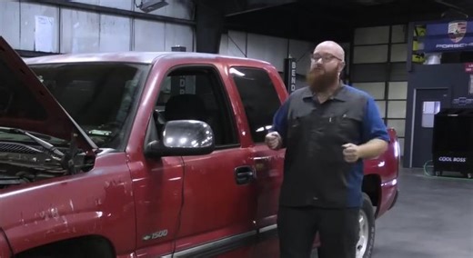 Takes on '99 Silverado: Techs vs. Troubles! ��️