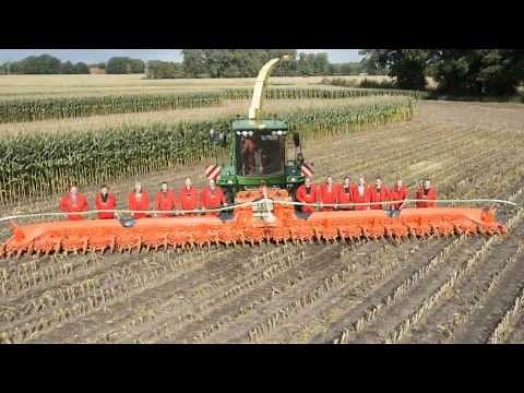 Chopping 20 rows of corn with Kemper