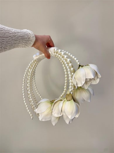 Pearl Magnolia Circular Handle Bridal Bouquet – White Magnolia Wedding Flowers With Pearls - Etsy