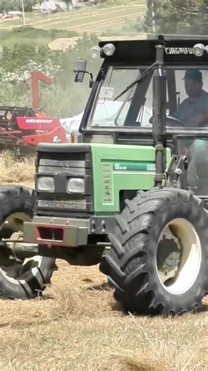 This old '90s machine is still running smoothly in 2025 🤨 #90snostalgia #oldmachine #farming #reels #bigmachines | Big Machines