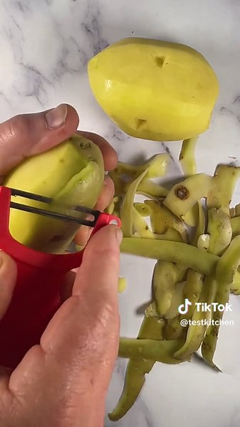 Are Green Potatoes Safe to Eat? Understanding Solanine Poisoning