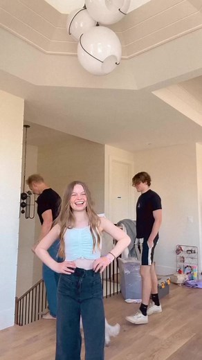 386K views · 22K reactions | Who is in the background? 懶 #explorepage #reels #viral #dance #explore | Salish Matter | Facebook