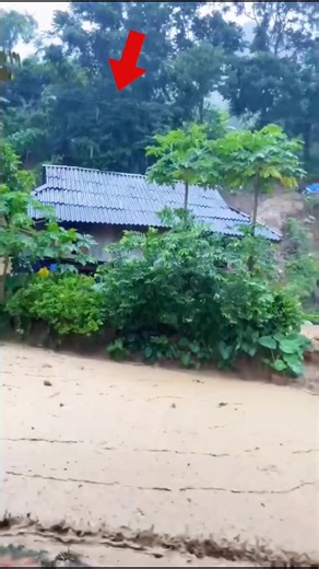 #foryou #floodalert #NaturePower #HeavyRain #PrayForWorld