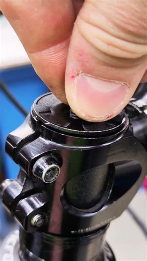 Super Fast Bike Fork Installation.