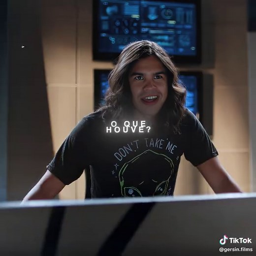 O Flash Volta: Aceleração e Luta contra o Tempo