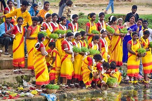 Karma Puja 2024: करमा पूजा के बारे में जानें - इस महत्वपूर्ण त्योहार के महत्व, तिथि और शुभकामनाओं की जानकारी प्राप्त करें. जानिए कैसे यह पर्व भाई-बहन के रिश्ते को प्रगाढ़ बनाता है और क्या हैं इसके पूजा विधि के प्रमुख पहलू.