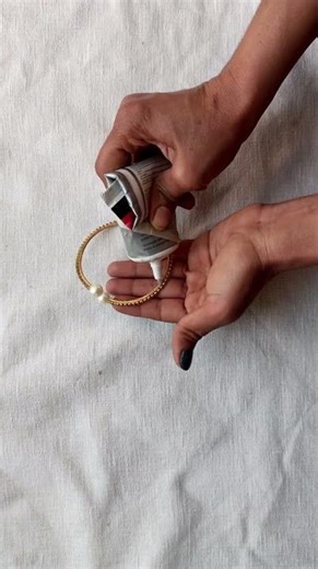 Don't Throw Away Old Bangles😱 | How to Upcycle Old Bangles into new | #diy #viral #craft #ytshorts