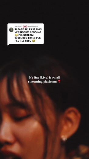 Isabella Rhyu 'It's Fine (Live)' Performance | Singersongwriter Red Flags