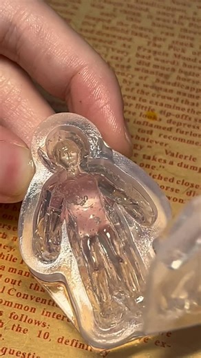 bibisquishy on Instagram: "Tiny squishy human 🕺 #squishy #asmr #stressrelief #satisfying #squishytoy #toy #tiny #cute #adorable #mini"