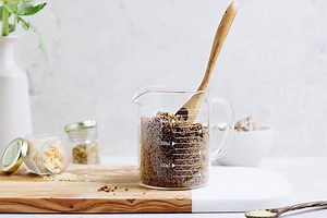 How to make homemade chicken bouillon without a dehydrator? PLUS super easy to make and tastes AWESOME x 3 ? Super excited to share I Heart Umami Chicken Bouillon that's free of gluten, soy, msg, and added sugar, and is low carb/Paleo/Whole30/Keto friendly. Imagine all the things you can do with my homemade chicken bouillon. In the next clip, I'll show you how to use my bouillon to make instant cup noodles. It comes with 3 flavors and all no cook. So if you've been dreaming about no cook instant