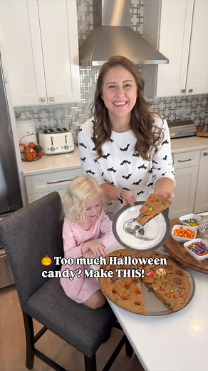 4.9K views · 59 reactions |  SAVE this Halloween candy hack! Too much leftover candy? Turn it into a Cookie Candy Pizza! Spread cookie dough on a pizza pan, pile on your favorite sweets, bake until gooey perfection, and watch everyone fight over the best slice  #HalloweenTreats #CandyPizza #BakingHack #SweetTooth #TrickOrTreat #HalloweenWeek #Halloween #SpookySeason #HappyHalloween #HalloweenCandy | Young Wild Me | Facebook