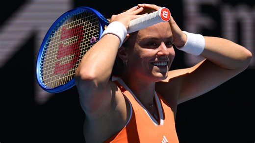 Sakkari in disbelief after outrageous return