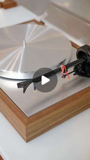 Audiocostruzioni on Instagram: "Questo è il Pro-Ject The Classic EVO. Scopriamolo insieme. Prezzo: 1250€. Disponibile sul nostro sito. #audiocostruzioni #hifi #project #theclassicevo #vinylcollection #vinylcommunity #hifisound #hificlassic #thorens"