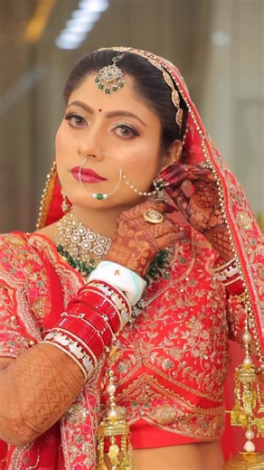 RUBY MAKEOVERS on Instagram: "My Stunner in Making ❤️❤️beautiful Mua by @ruby_makeover Jewellery by @ruby_makeover #love #viral #wedding #trending #réel"