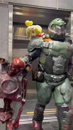 #doom #doometernal #doomslayer #doomslayercosplay #doomcrossing #animalcrossingnewhorizons #isabelle #doomcosplay #fanexpochicago