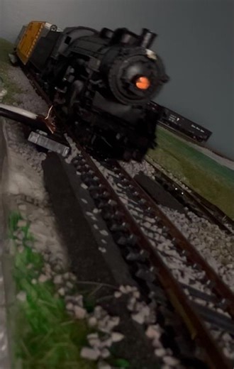 steam train HO scale