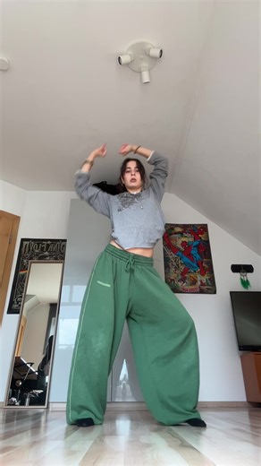 Decluttering Tips for a Dust-Free Room