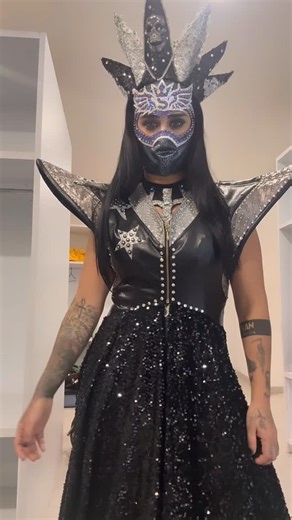 Lady Shani "Princesa Tibetana" | 👉 NO PARPADEES. 👑🖤 | Instagram