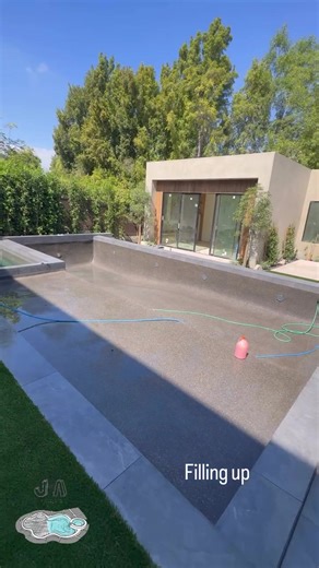 Fill up time ✅🤌🏼🤌🏼#LuxuryPool #poolbuilder #poolcontractor #poolconstruction #LuxuryLiving