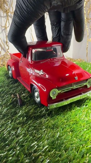 1:24 Scale Model Cars Review 1956 Ford F-100 #car #automobile #cars #diecast #modelcars