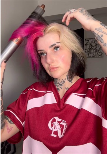 Oiling My Hair for the First Time: A Realistic Journey