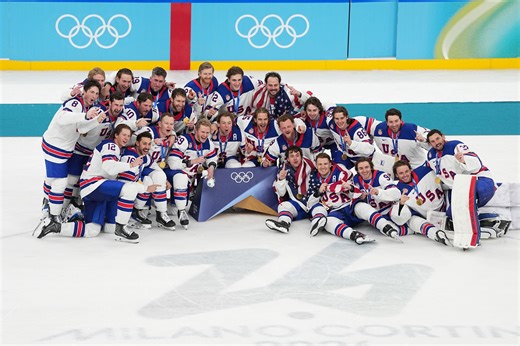 Baltimore seafood restaurant goes viral with patriotic defense of America