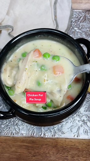 Delicious Chicken Pot Pie Soup Recipe