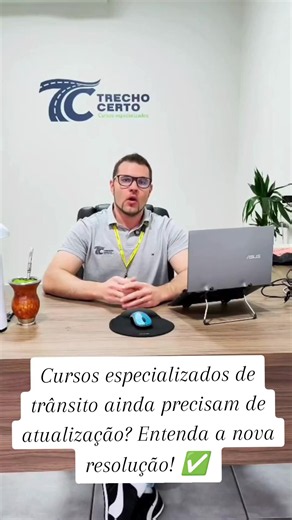 Cursos especializados de trânsito como por exemplo: MOPP, Cargas Indivisíveis, Transporte escolar e coletivo de passageiros, após a publicação de nova resolução, se tornaram vitalícios. Porém é necessário que seu curso tenha sido finalizado da forma correta quando foi feito pela primeira vez, chamado formação! Assista ao vídeo e entenda mais! Para maiores informações, fale com nossa equipe através do whatsapp (45) 99811-1593 Siga Trecho Certo Cursos de trânsito e fique por dentro de promoções e 