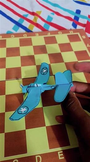 F4U Corsair papermodel, made with one sheet of paper