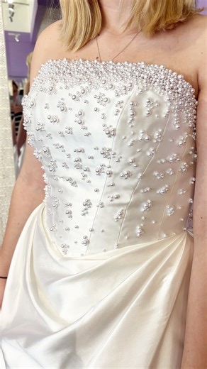 Gowns that are giving party all night this New Year’s ✨🥂 Ready to dance the night away in style. What’s your dream wedding dress vibe bold, glam, or classic? 🤍👗 #NewYearsBride #PartyAllNight #BridalGlam #WeddingDressInspo #VeritàBride #SayYesToTheDress #DressGoals | Verità. A Bridal Boutique