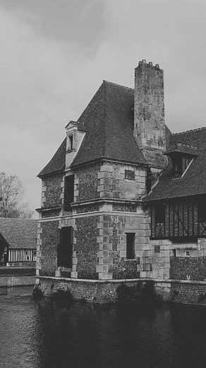 Beaumont-le-Roger, c’est plus qu’un nom sur la carte 🏡 C’est un coin de Normandie où l’histoire, la nature et la vie locale se rencontrent. Les Beaumontais sont fiers de leur patrimoine historique. On vous emmène pour une mini visite #Normandie #BeaumontLeRoger #VieLocale #France #EureTourisme #BeaumontLeRoger #Normandie #Patrimoine #FranceHistoire #Découverte #VoyageEnNormandie #HistoireLocale #EureTourisme #CultureNormande | L'Authentique Cuisine Locale