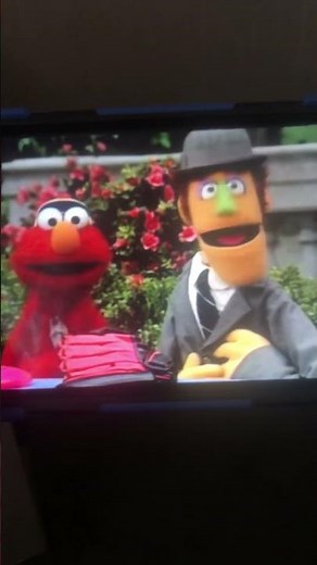 Elmocize ⚽️🏀🏈⚾️🏋🏻‍♀️🏋🏻🏋🏻‍♂️VHS and DVD