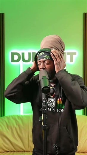 I-Wayne - “Living In Love” | Dumblit Live 🔥 #shorts #iwayne #reggae