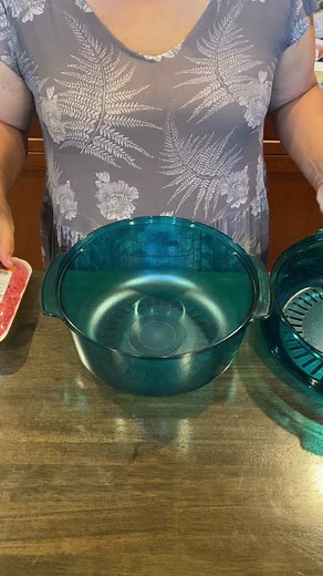 Hamburger Spaghetti Sauce in 15 minutes using Tupperware’s Stack Cooker. Brown Hamburger - 5 minutes per pound. Also cook a whole chicken 5 minutes per pound in the Stack Cooker. Link to order in bio!#makeitwithtupperware #easycooking #tupperware #foodtiktok #easyrecipe #quickcooking