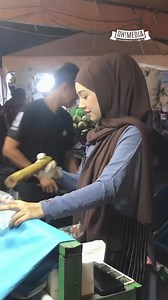 1.2M views · 8.4K reactions | Bila abang cuba buat food review.. | Ohmedia Plus | Facebook